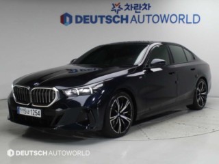BMW 530i xDrive M 스포츠 (G60) 2024년 7월 중고차