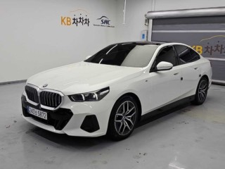 BMW 520i M 스포츠 (G60) 2025년 2월 중고차